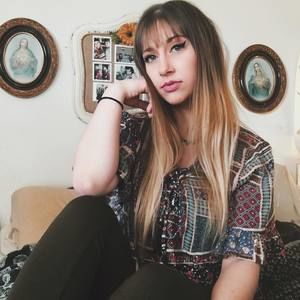 Meet your Posher, Stacy